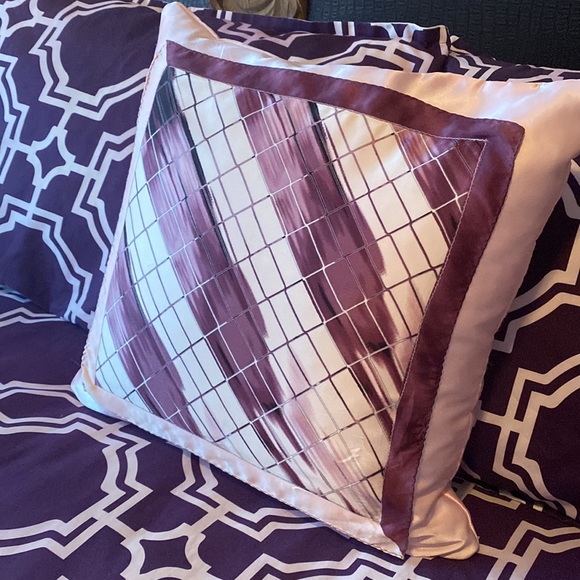 Handmade pink scarf pillow - Picture 1 of 5